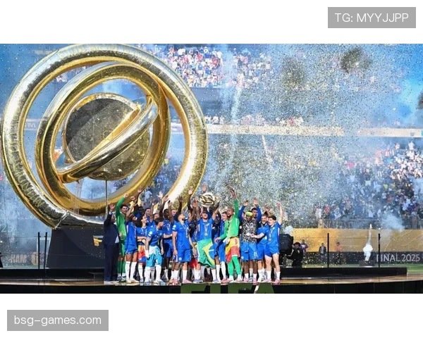 德甲转会窗重磅交易引爆联赛格局:明星球员换队加剧争冠悬念 德甲转会窗重磅交易引爆联赛格局:明星球员换队加剧争冠悬念